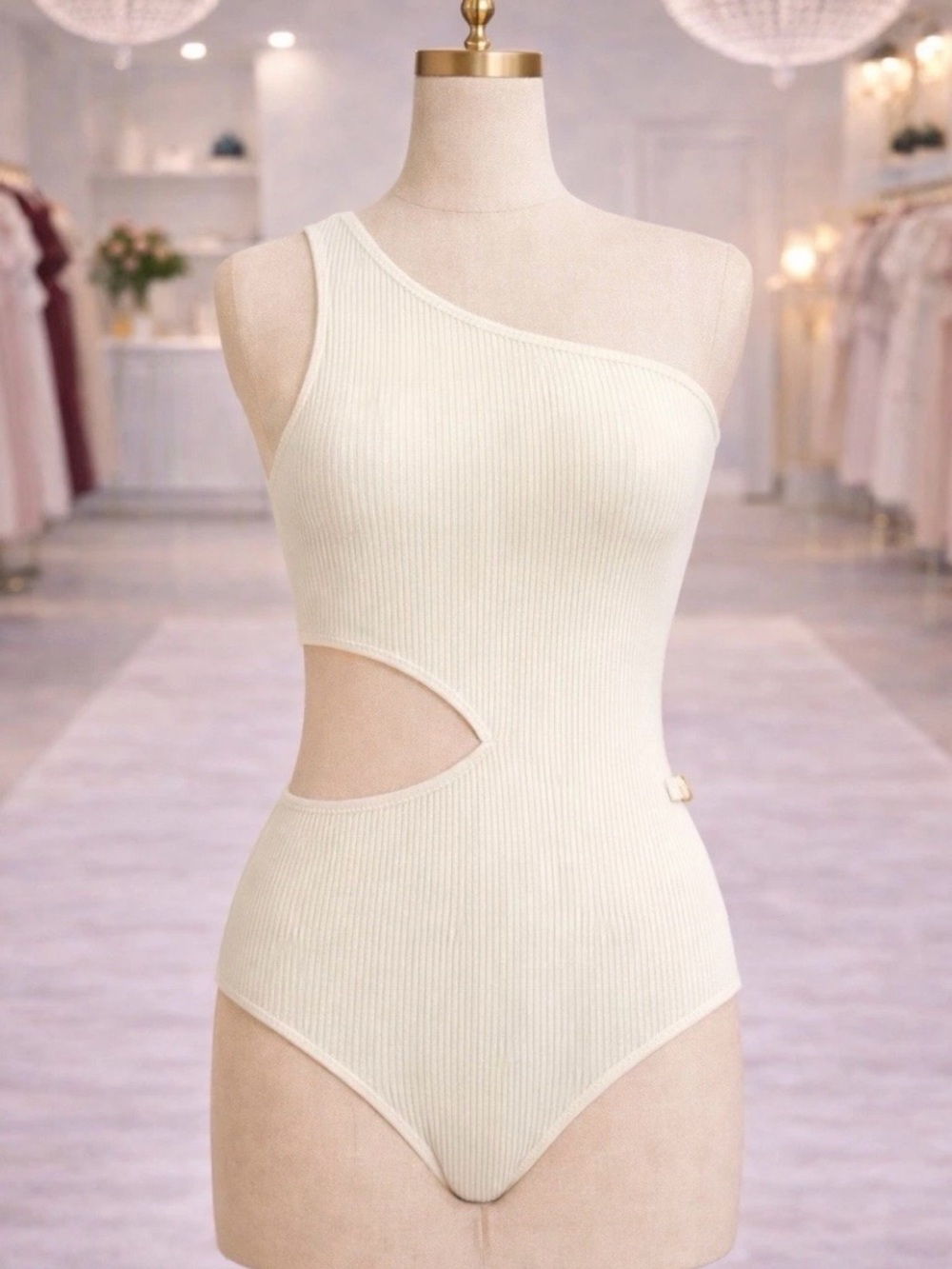 Michael Kors Ivory One Shoulder Cutout One Piece Swimsuit Size 8 NWT